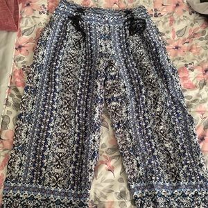 GUESS pants